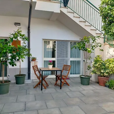 La Casa Di Mamea Tatil Evi